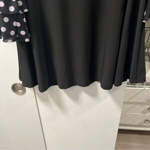 Dare to be stylish black top size medium